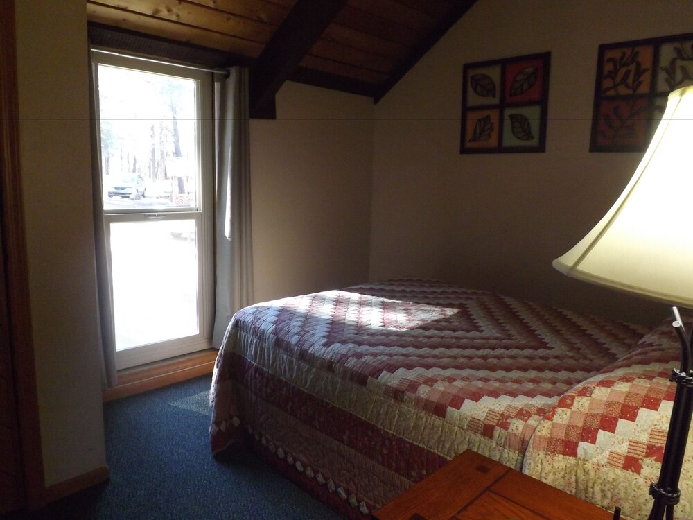 Arizona Mountain Inn and Cabins - photo 21