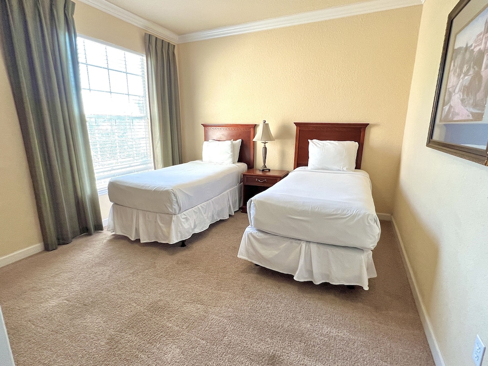 1361tt Unit 7401 Tuscana Resort 3 Bedroom Condo by RedAwning - photo 7