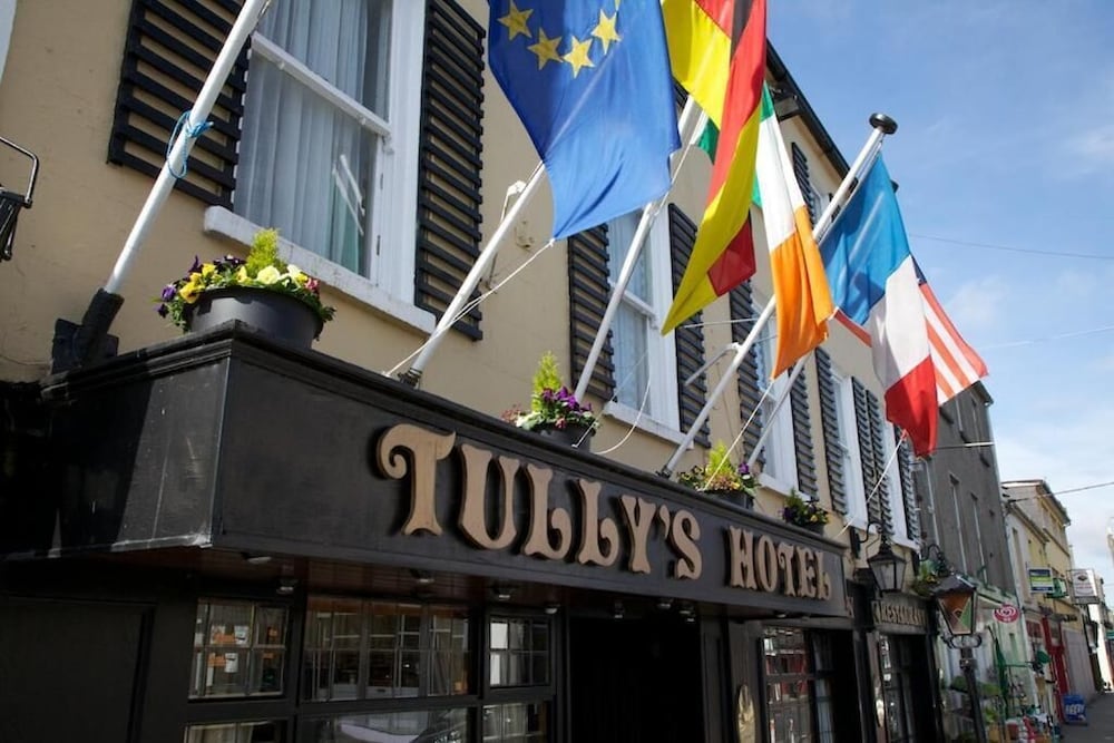 Tully's Hotel - last minute hotel in Castlerea
