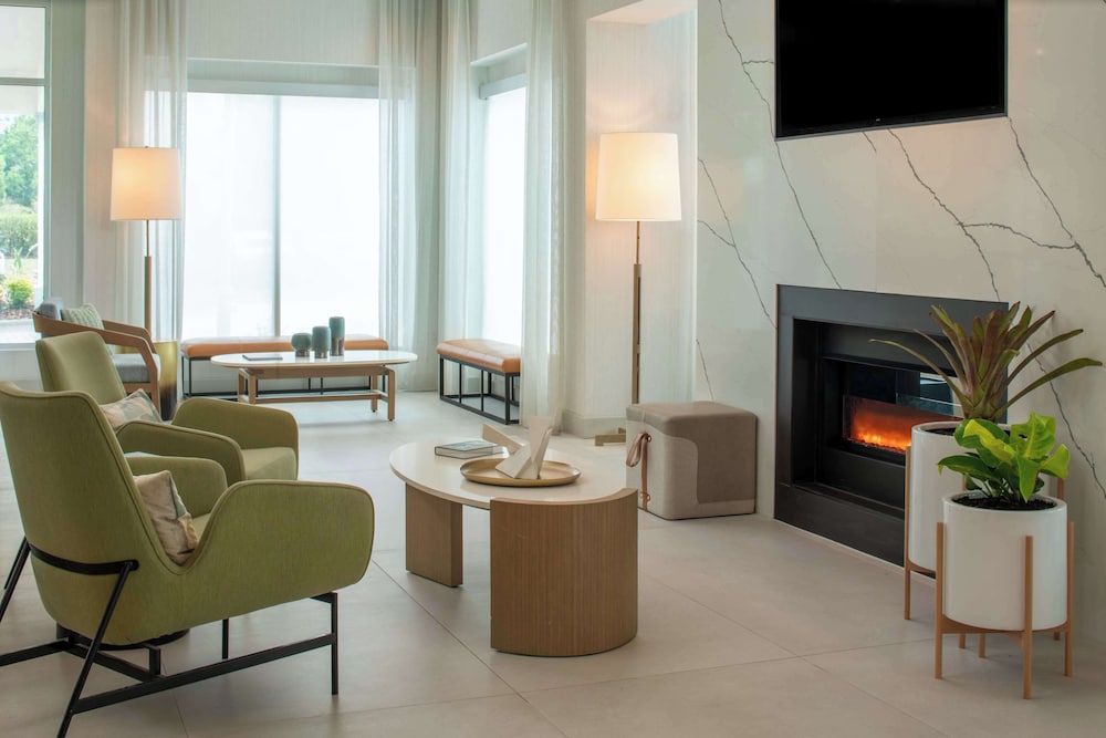 Hilton Garden Inn Orlando Airport - photo 4