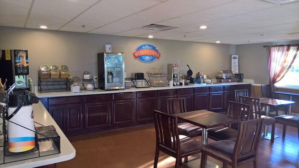 Baymont by Wyndham Cordele - photo 29