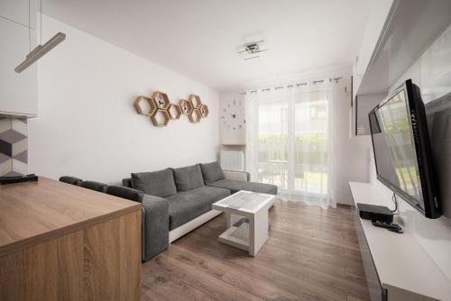 Metro Bemowo Apartment with Garden by BookingHost — 4-Star Luxury Hotel in Warsaw, Poland