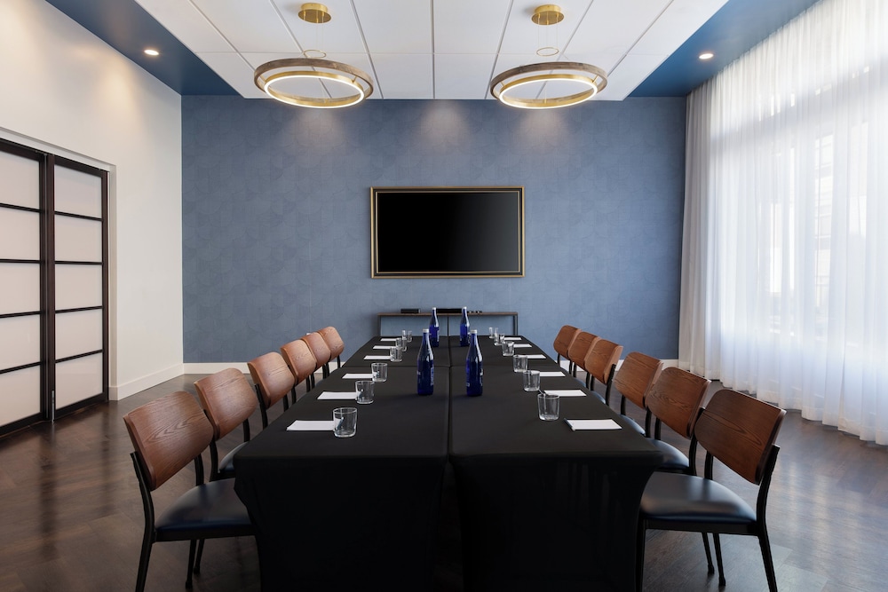 Hotel Indigo West Chester Downtown by IHG - photo 43