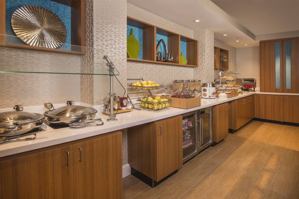 Springhill Suites Gaithersburg - photo 15