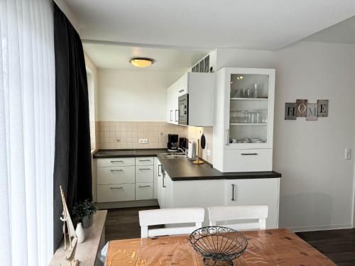 Haus Blanker Hans Wohnung 10 — 4-Star Luxury Hotel in Busum, Germany