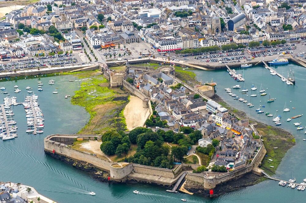 Hôtel Les grands voyageurs in Concarneau, France