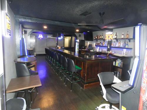 Gators Inn - photo 7