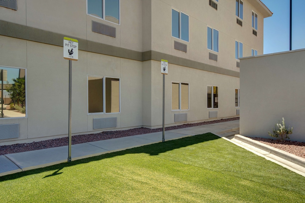 Home2 Suites by Hilton Las Vegas North - photo 51