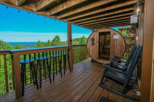 Chubby Bear by Avada Properties — 4-Star Luxury Hotel in Sevierville, United States