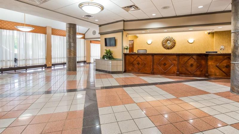 Surestay Plus Hotel By Best Western St Louis Airport — Bridgeton