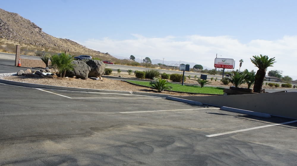 Apple Valley Hotel & Lodge - photo 23