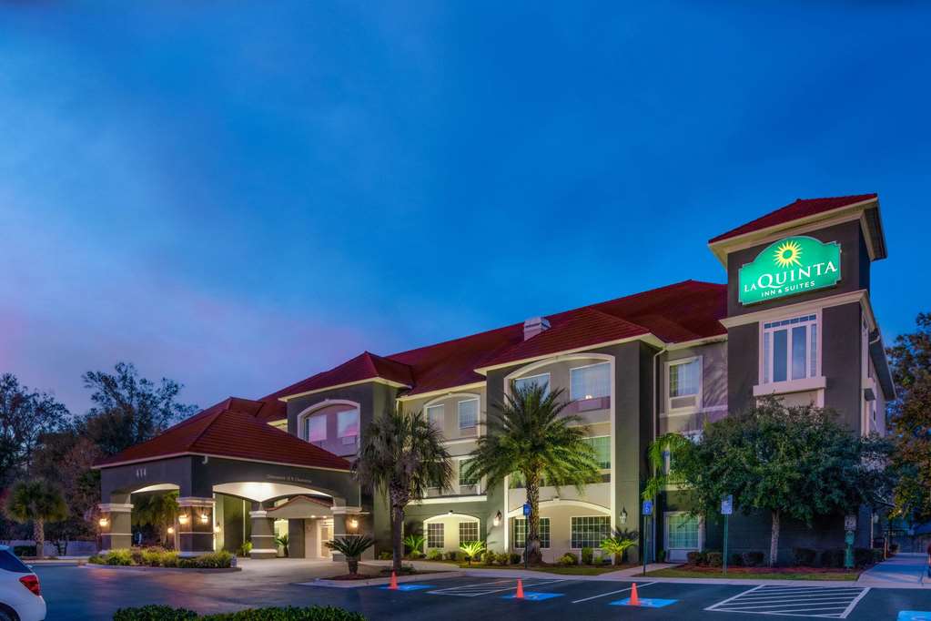 La Quinta Inn & Suites by Wyndham Savannah Airport Pooler - photo 3