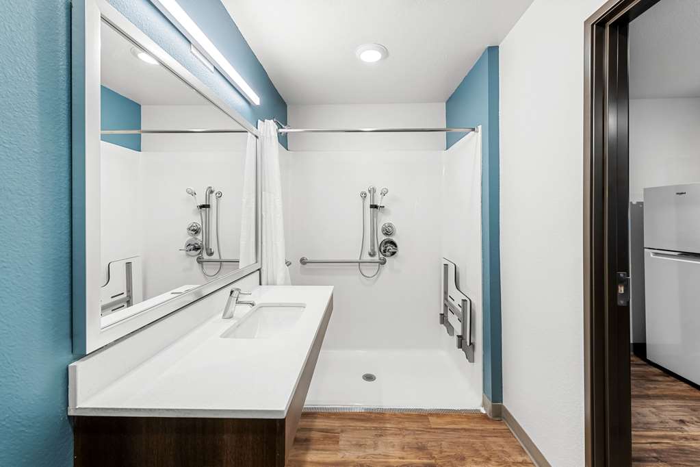 Woodspring Suites Kansas City Airport - photo 8