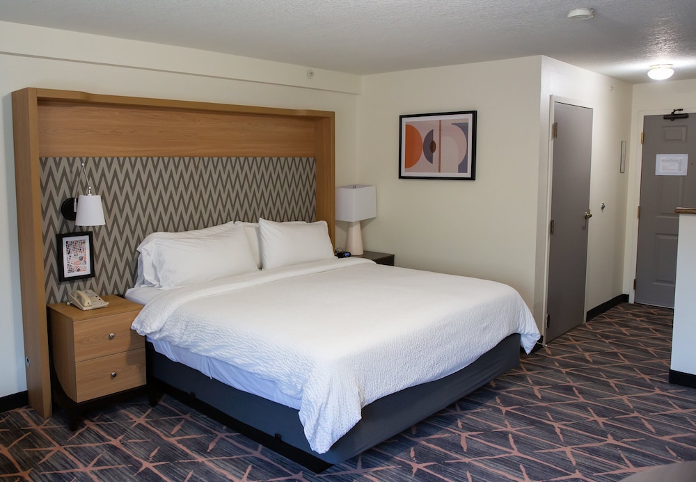 Holiday Inn Redding by IHG - photo 8