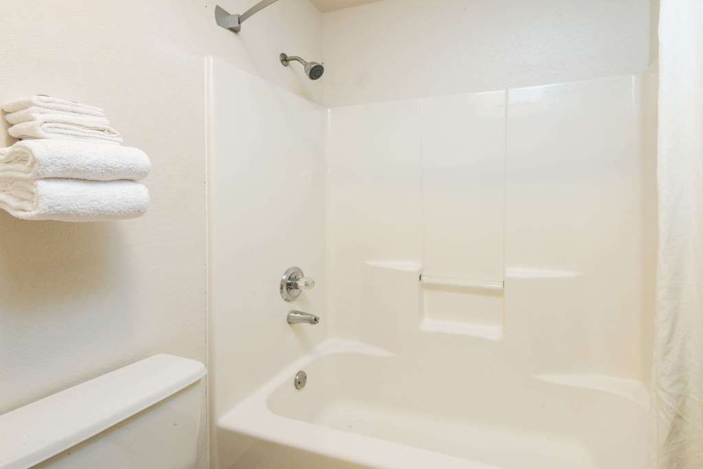 Super 8 by Wyndham Richfield Cleveland - photo 6