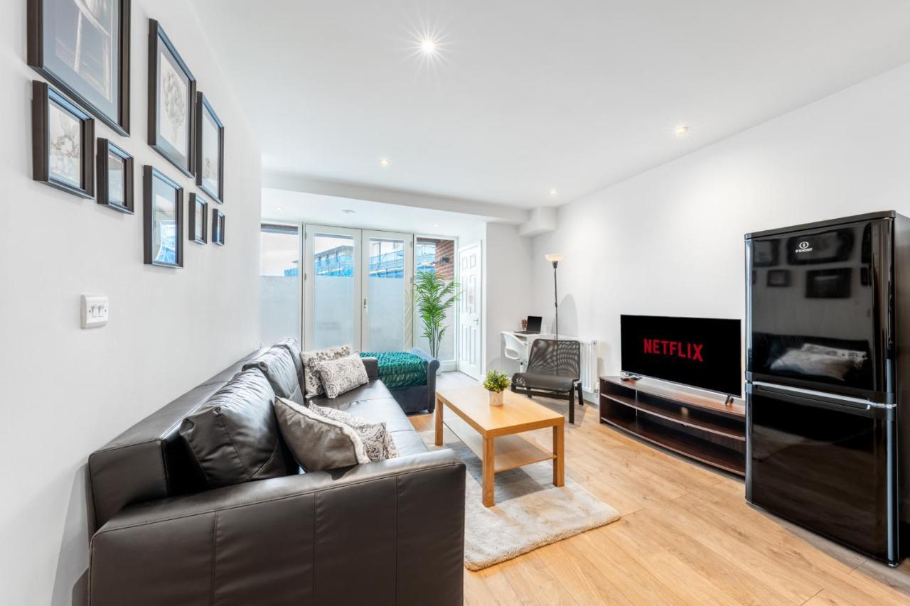 London Edgware Station — 4-Star Luxury Hotel in Edgware, United Kingdom