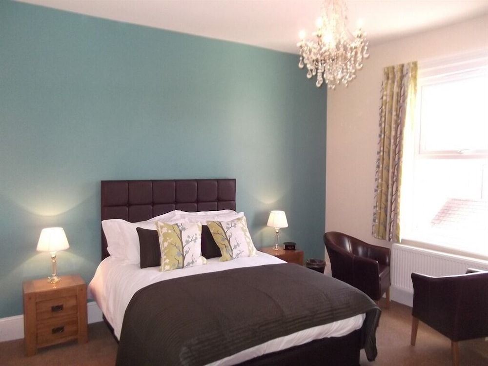 Pebble Beach B&B — 4-Star Luxury Hotel in Eastbourne, United Kingdom