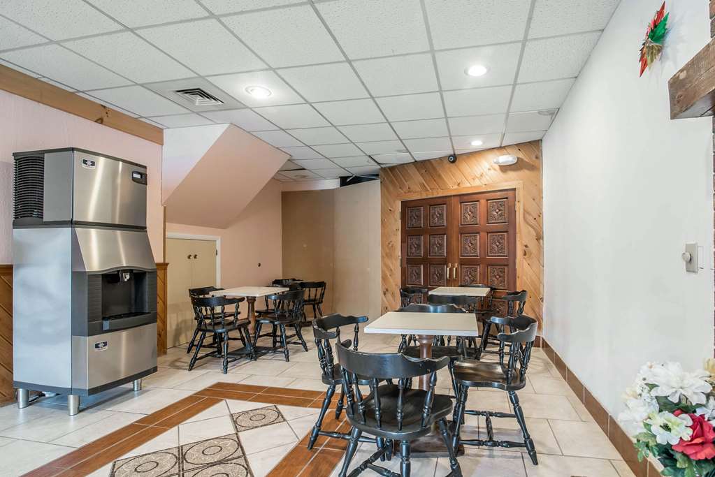 Rodeway Inn Bellows Falls - photo 25