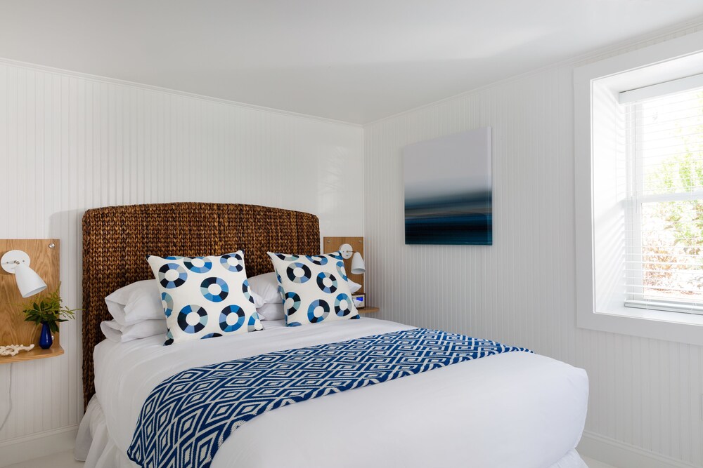 Blue Inn on The Beach - photo 8