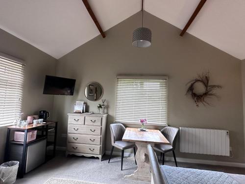 White House Farm Beautiful Self Contained Courtyard Rooms