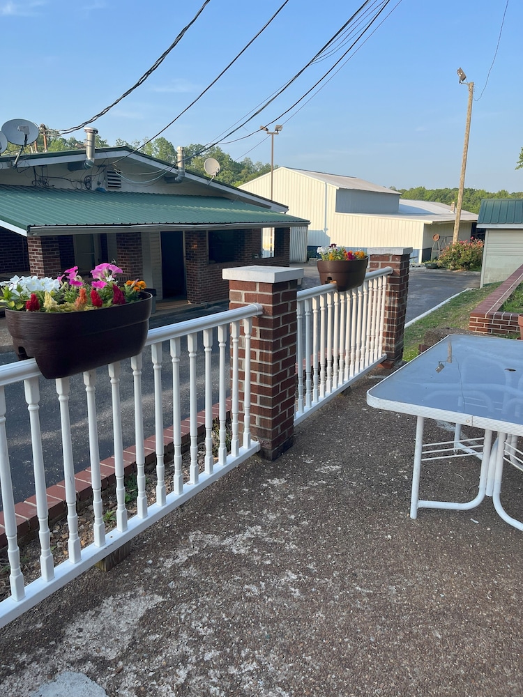 Pine Tree Inn - photo 50