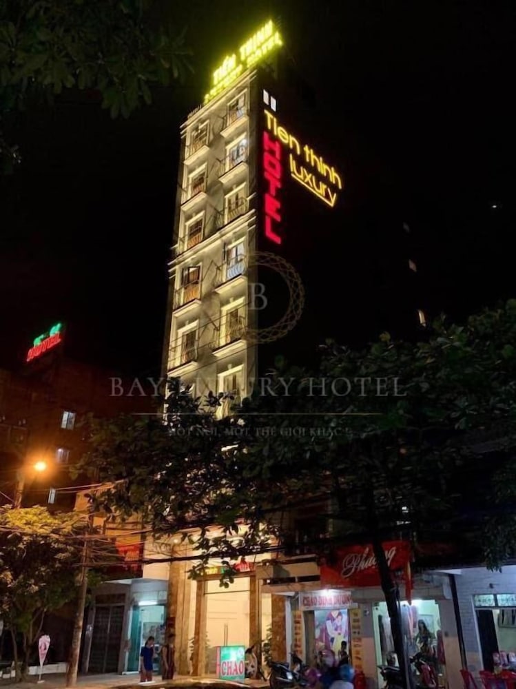 Tien Thinh Ha Long Hotel By Bay Luxury — Ha Long