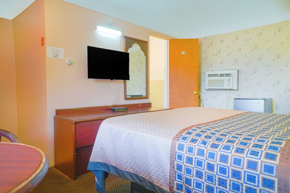 Bay Motel By Oyo Bay City - photo 15