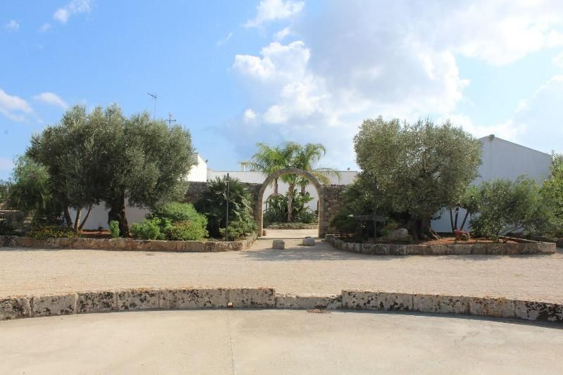 Azienda Agrituristica Masseria La Verna - carbon neutral hotel in Patu