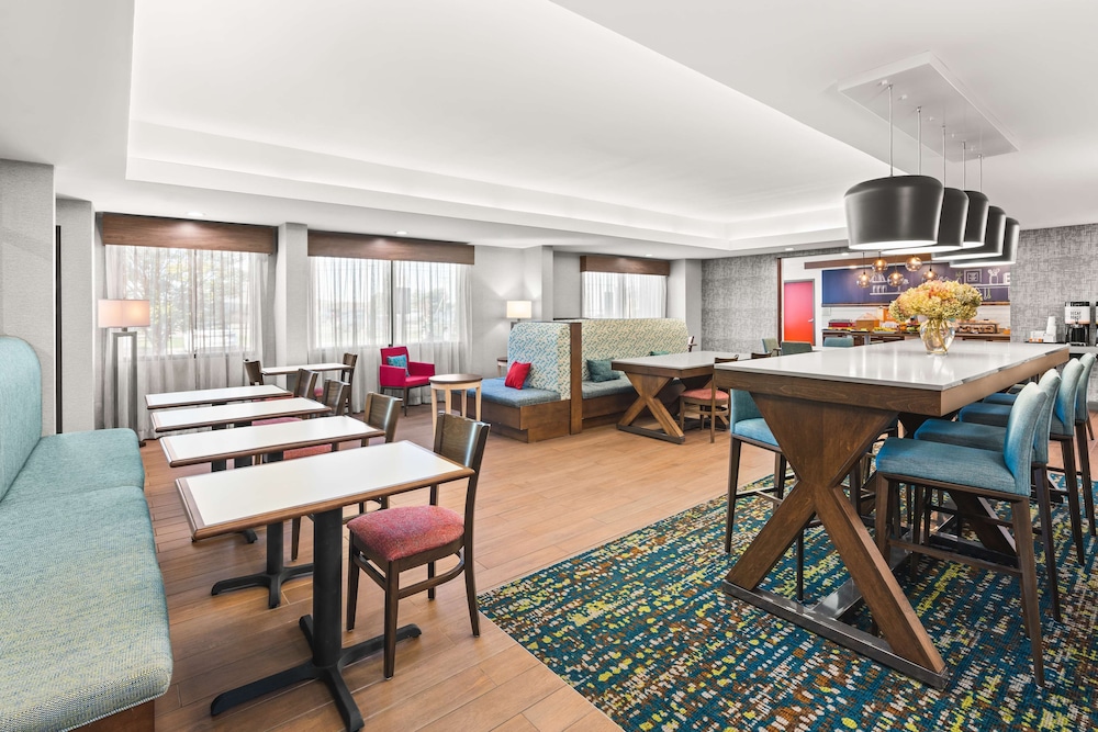 Hampton Inn Seekonk - photo 31