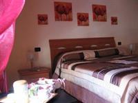 Stasera A Casa Da M.e.