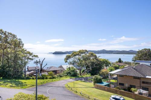 Wanda Up 80 Randall Dr spectacular views aircon and Wi Fi — hotel in Salamander Bay