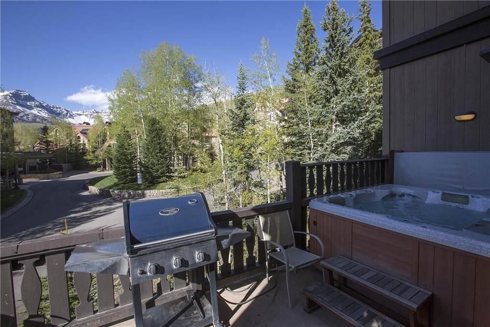 Belvedere Park by Telluride Resort Lodging - photo 6