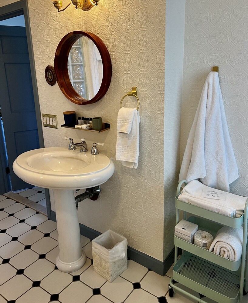 The Atlantic Inn - photo 43