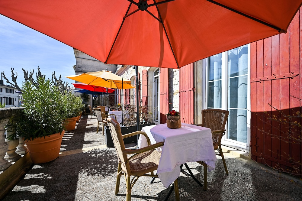 Hotel Des Artistes — Tarascon