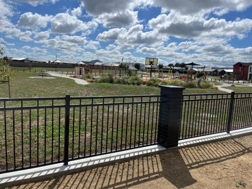 Spanking new park view retreat in Cambridge, New Zealand