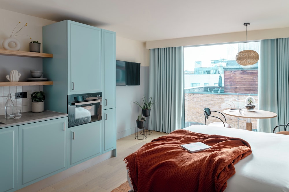 Bermonds Locke Tower Bridge — 4-Star Luxury Hotel in London, United Kingdom
