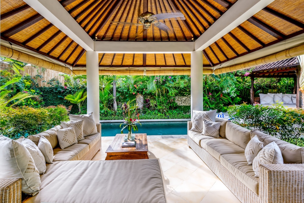 Villa Vitari — 4-Star Luxury Hotel in Seminyak, Indonesia