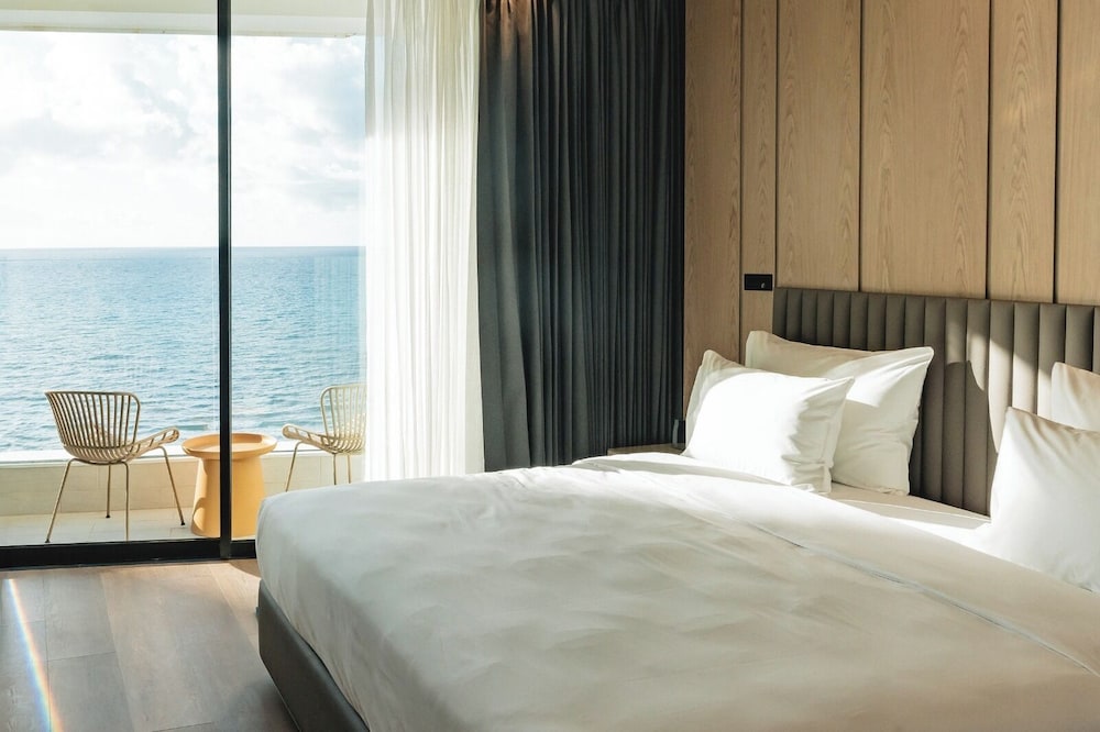 Almera in Bat Yam, Israel