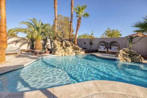 Oasis In The Desert W Heated Pool Fully Renovated in Las Vegas, United States
