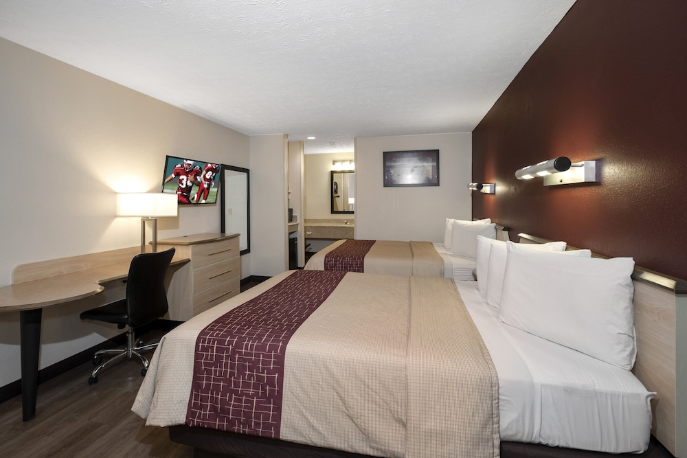 Red Roof Inn Indianapolis Greenwood - photo 16