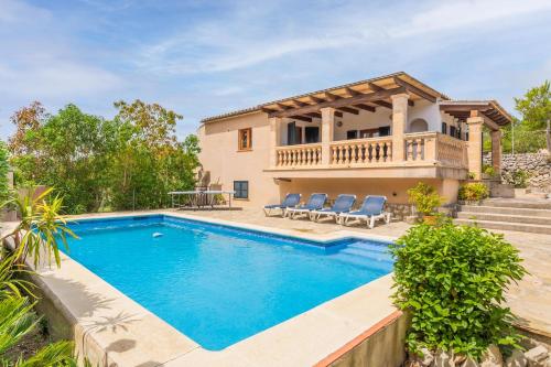 Ca Na Ponta - carbon neutral hotel in Pollenca