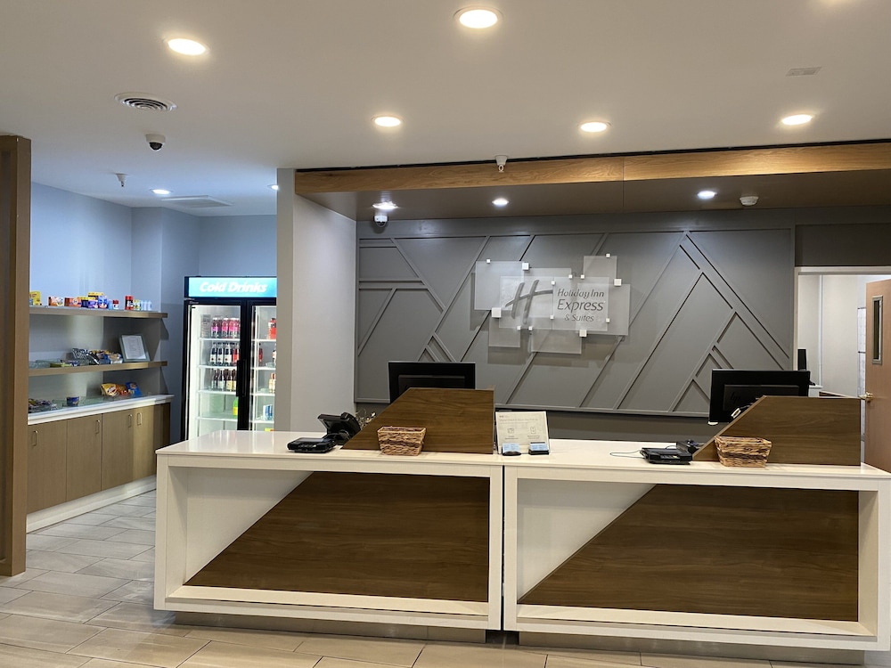 Holiday Inn Express Hotel & Suites Plymouth by IHG - photo 3