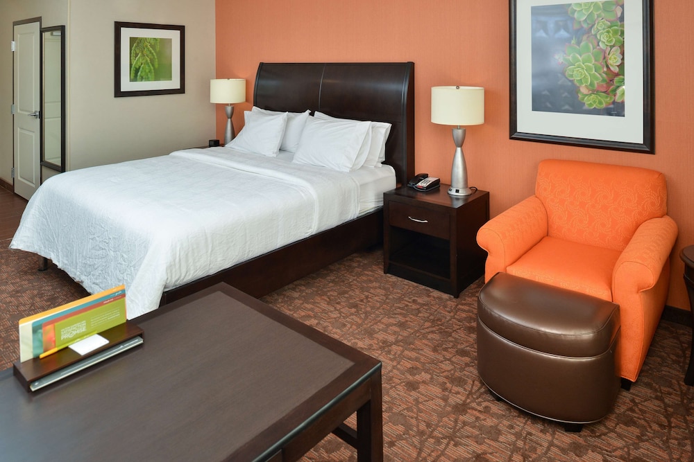 Hilton Garden Inn Cincinnati West Chester - photo 8