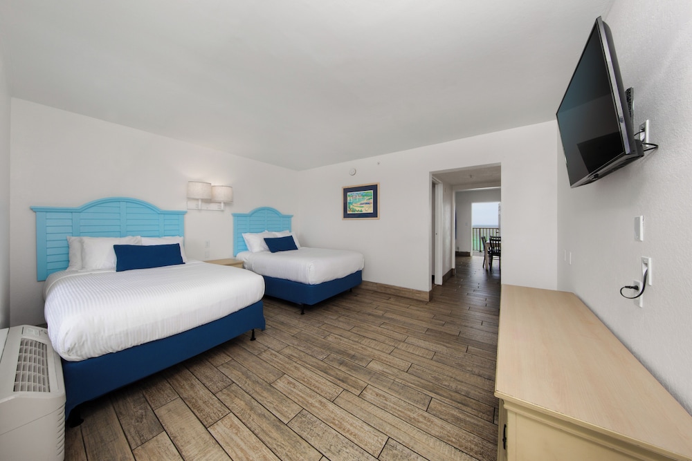 Holiday Terrace Beachfront Hotel a By The Sea Resort - photo 6