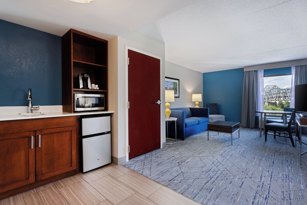 Holiday Inn Express & Suites Cincinnati Riverfront by IHG - photo 31