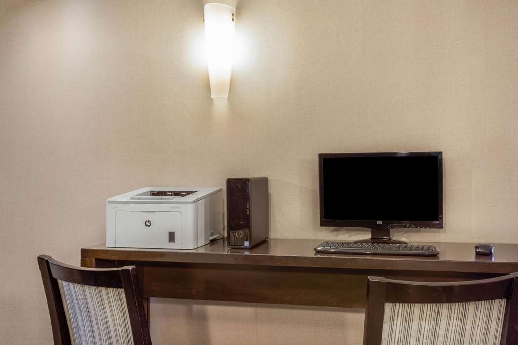 La Quinta Inn by Wyndham Binghamton Johnson City - photo 42