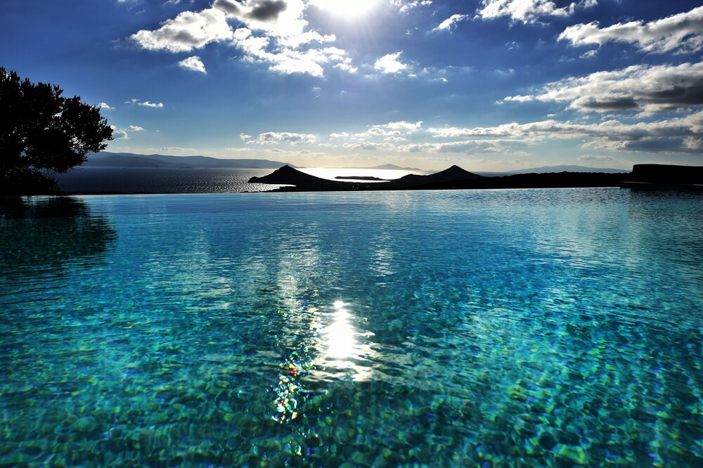 Villa Moonlight — 4-Star Luxury Hotel in Paros, Greece
