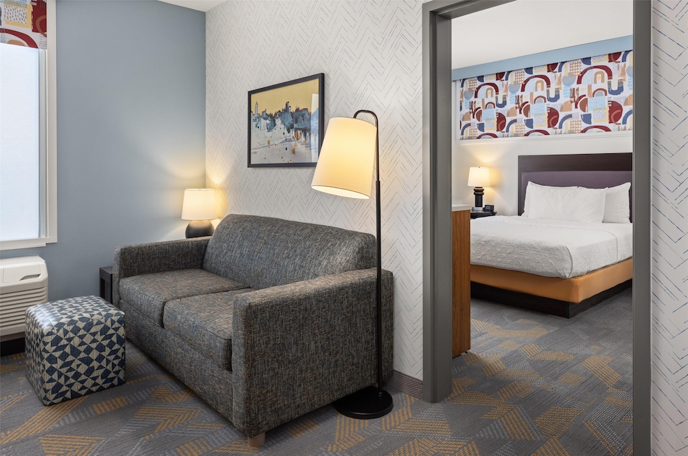 Home2 Suites by Hilton Roseville Minneapolis - photo 22
