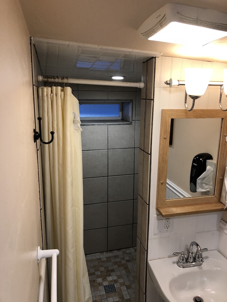 The Historic Madison Hotel Motel - photo 81