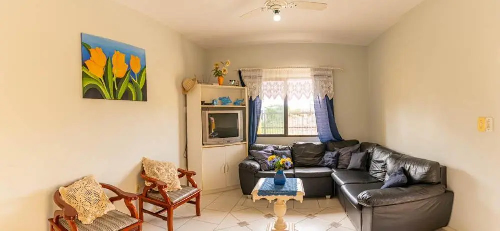 Casa 100m da praia 10 pessoas 3 quartos
